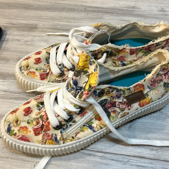 Blowfish shoes - Picture 2 of 6